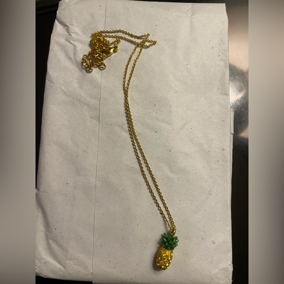Touchstone Crystals by Swarovski Pineapple necklace - Picture 2 of 2